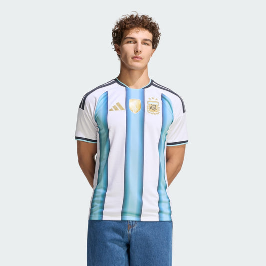 Camisa Argentina I 26/27 - Torcedor Adidas Masculina + Patch Campeão do Mundo